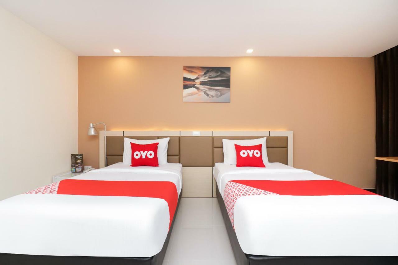 Oyo 234 Tara Grande Hotel & Spa Bangkok Ngoại thất bức ảnh