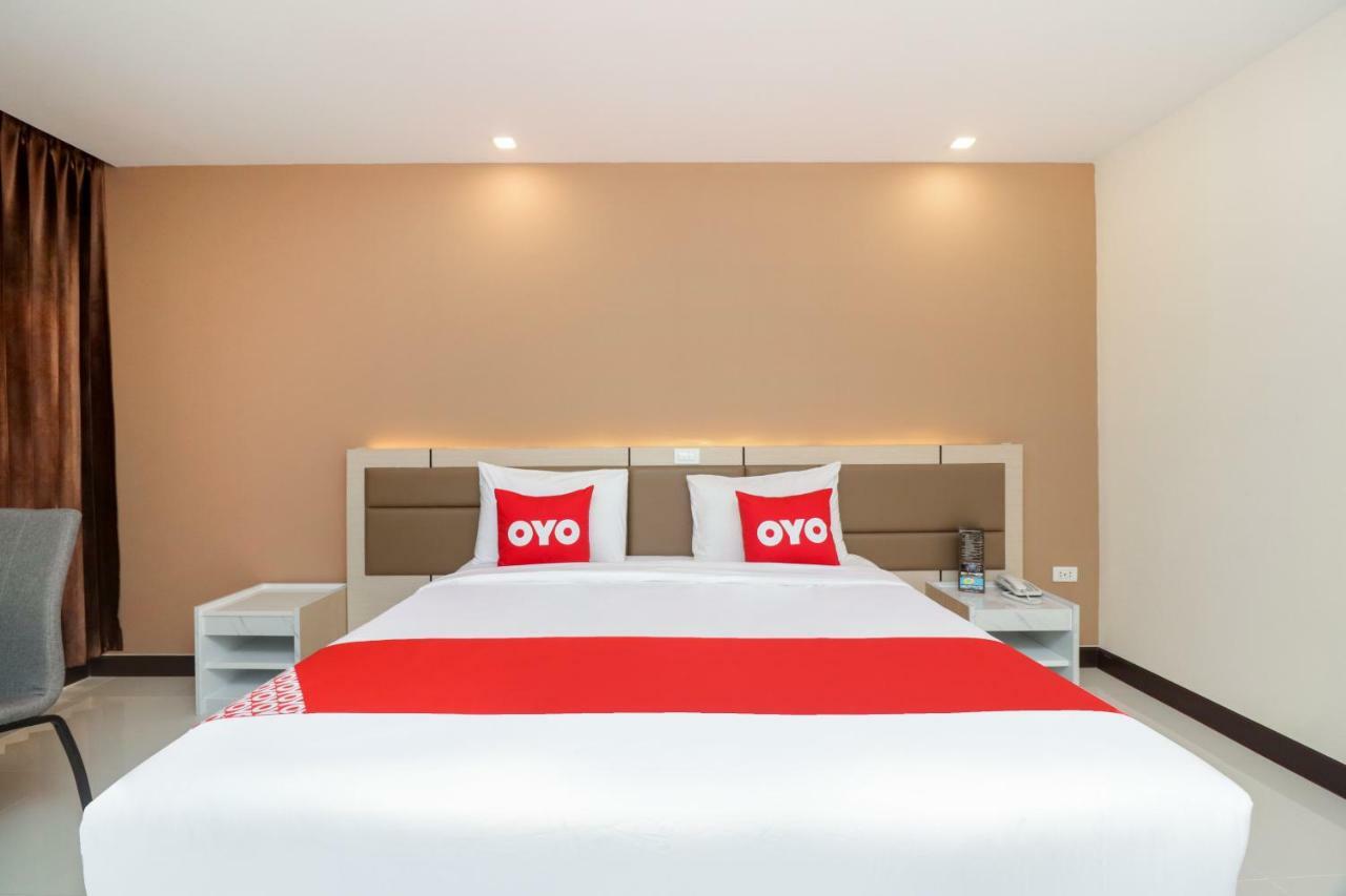 Oyo 234 Tara Grande Hotel & Spa Bangkok Ngoại thất bức ảnh