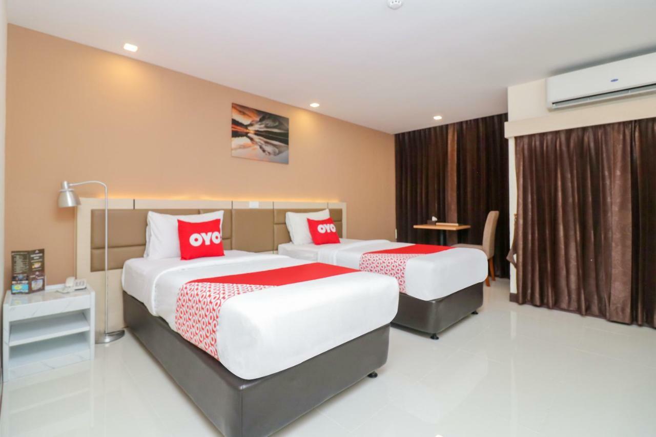 Oyo 234 Tara Grande Hotel & Spa Bangkok Ngoại thất bức ảnh