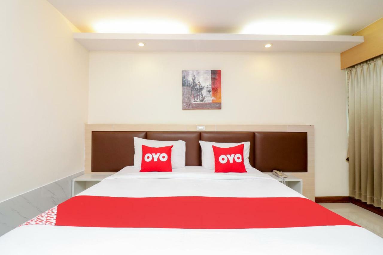 Oyo 234 Tara Grande Hotel & Spa Bangkok Ngoại thất bức ảnh