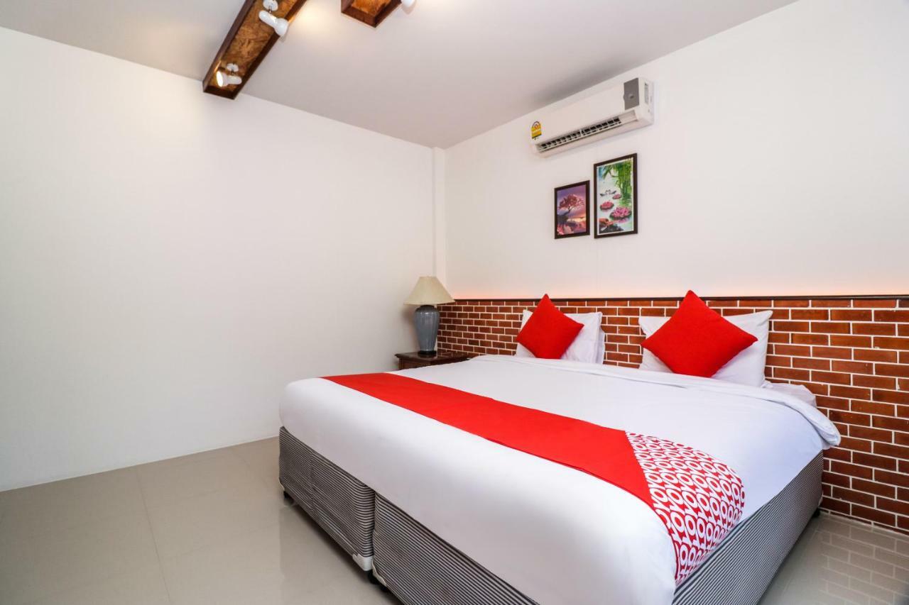 Oyo 234 Tara Grande Hotel & Spa Bangkok Ngoại thất bức ảnh